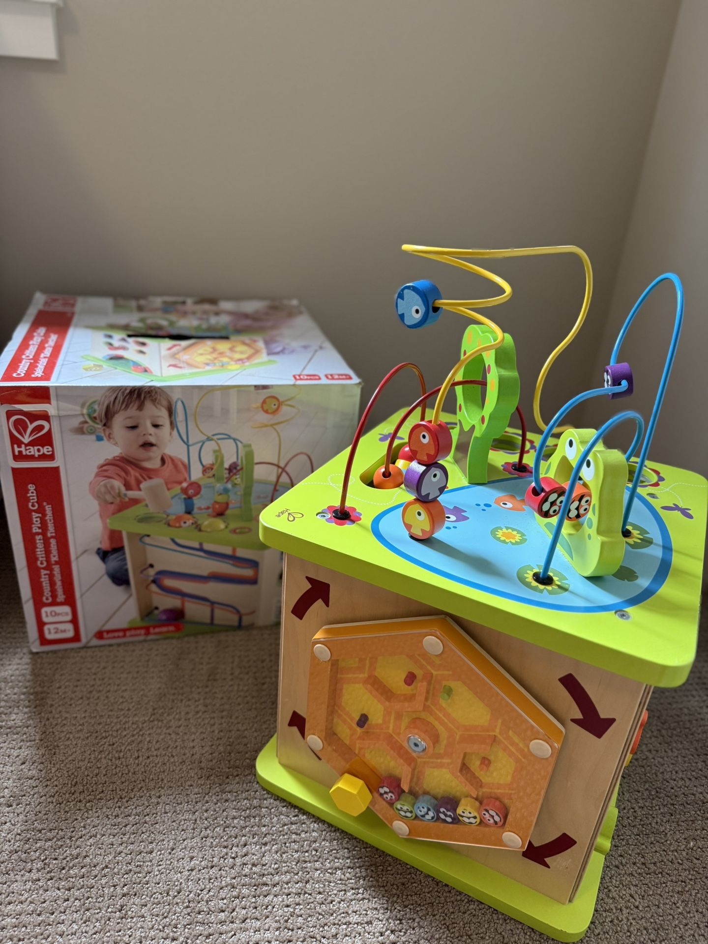 Hape Activity Cube
