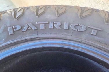 Set Of 4 tires 33X12.50R17