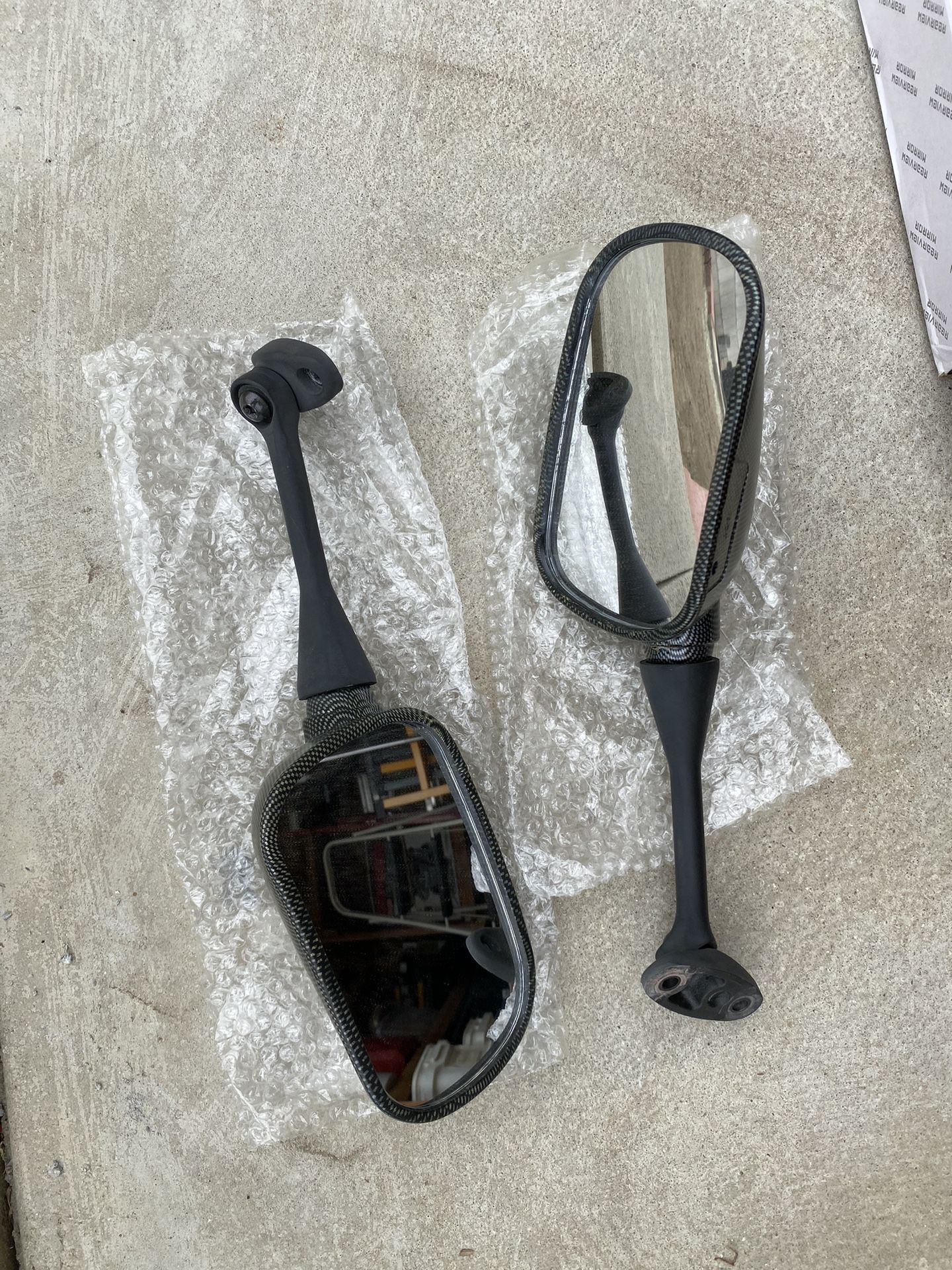 OEM Honda CBR600RR Mirrors (Carbon Fiber Style)