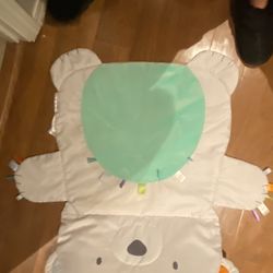 Baby tummy time Matt