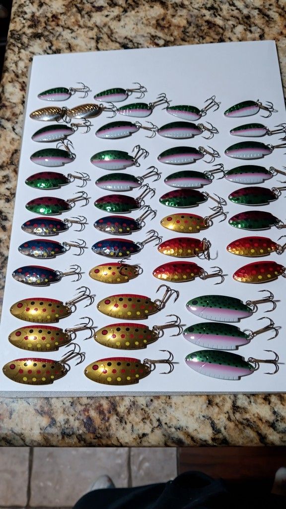 Thomas Buoyant Fishing Lures Lot