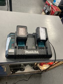 Makita DC18RD Dual Port Rapid Optimum Battery Charger.