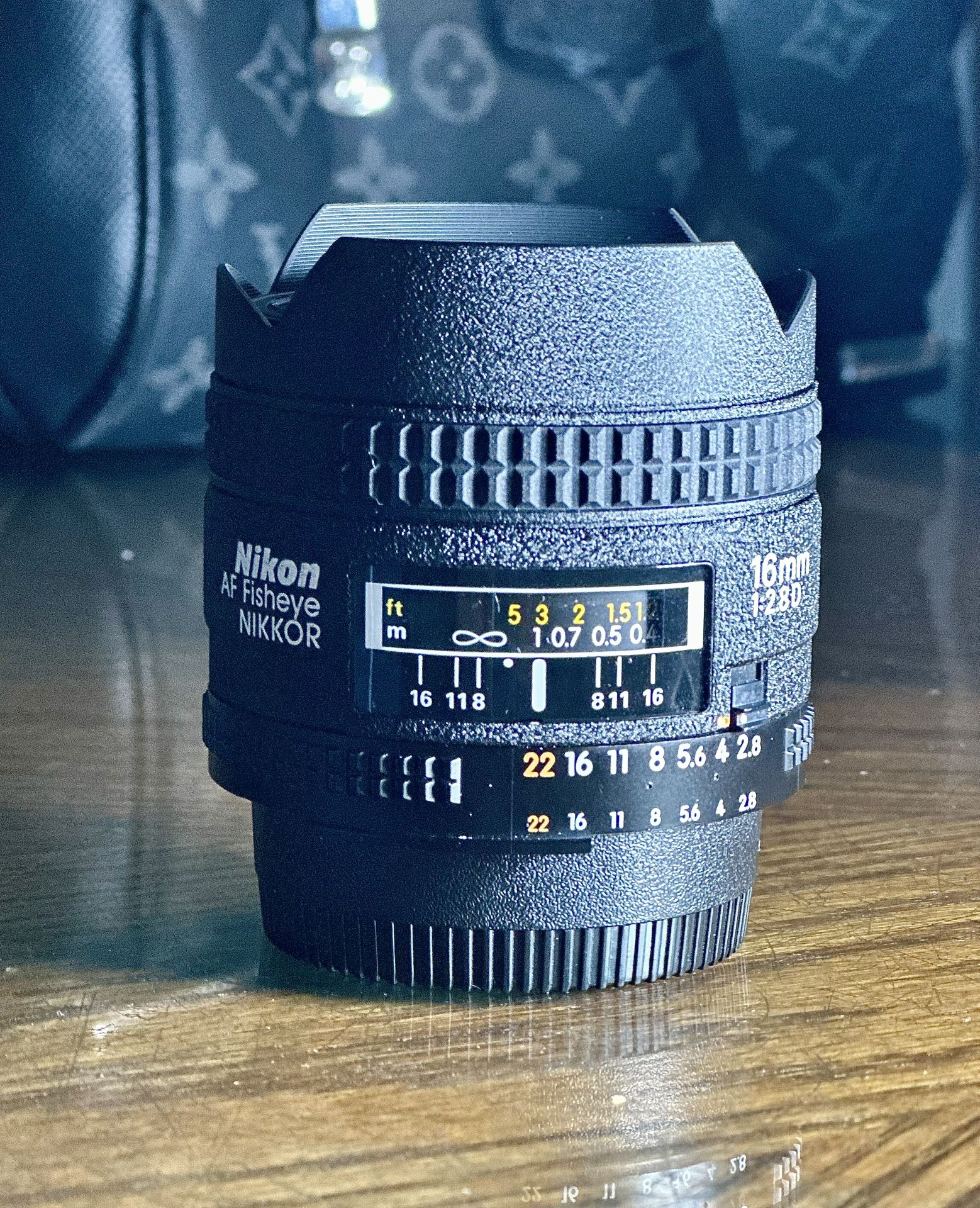 Nikon 16 Mm F2.8 D
