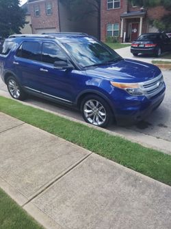 2013 Ford explorer XLT/ Best offer