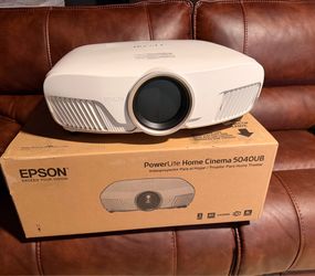 Epson Home Cinema 5040UB 4k Enhancement Projector