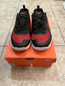 Nike Metcon 1 Banned Jordan Color way. New In Box. Size US 9 Mens.