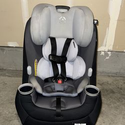 Maxi Cosi car seat