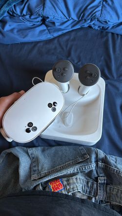 Meta Quest 3s (comes With Lots Of Games)