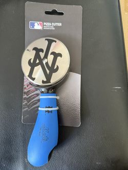 Official New York Mets Pizza Cutter