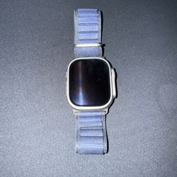Apple Watch Ultra 2 (GPS + LTE)