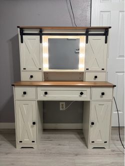 Farmhouse vanity desk