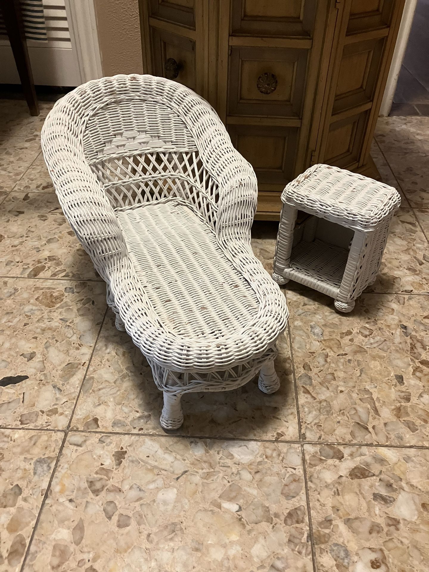 Vintage White Wicker Doll Chaise Chair and side table