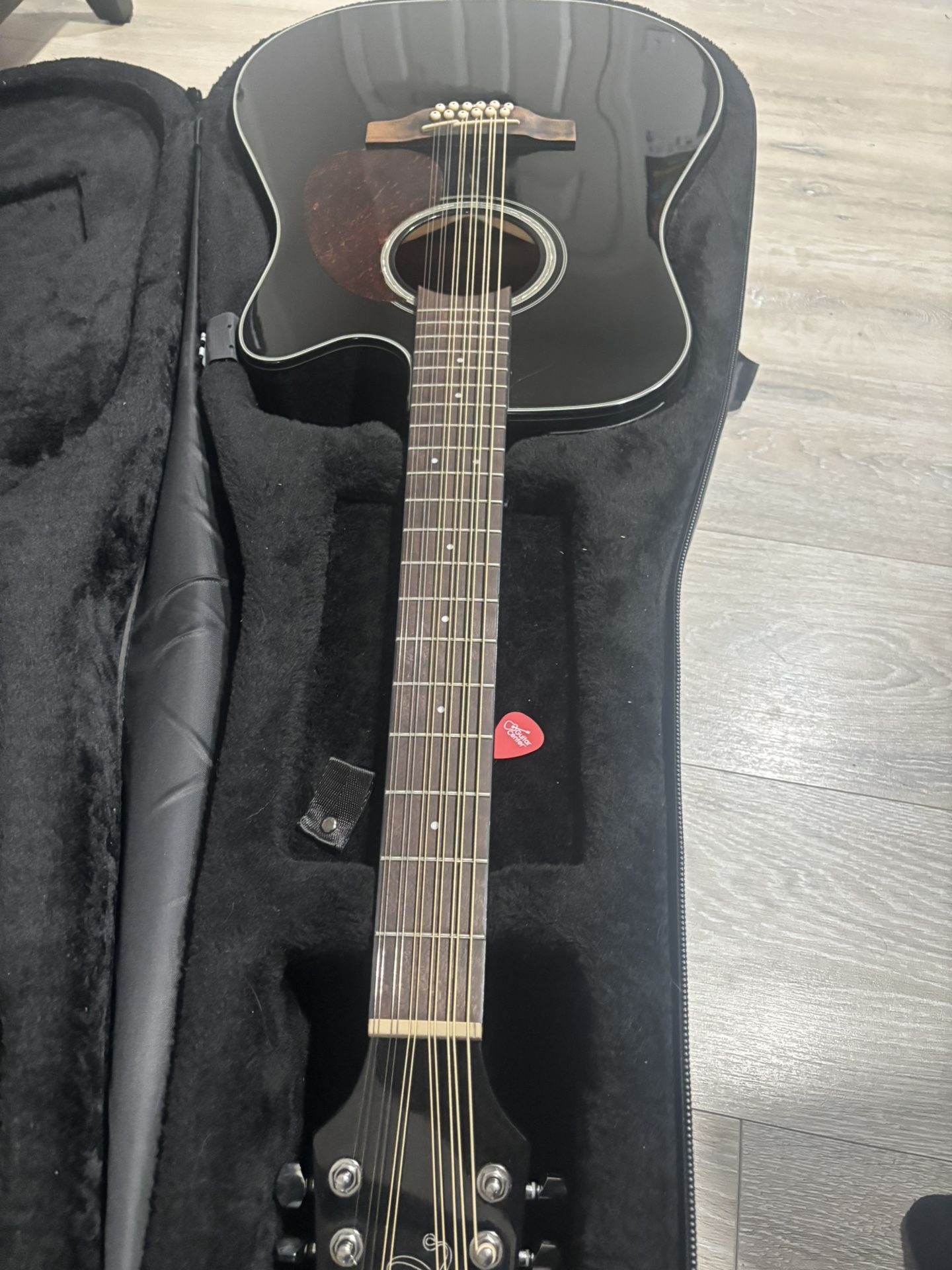 Gd-30 Takamine