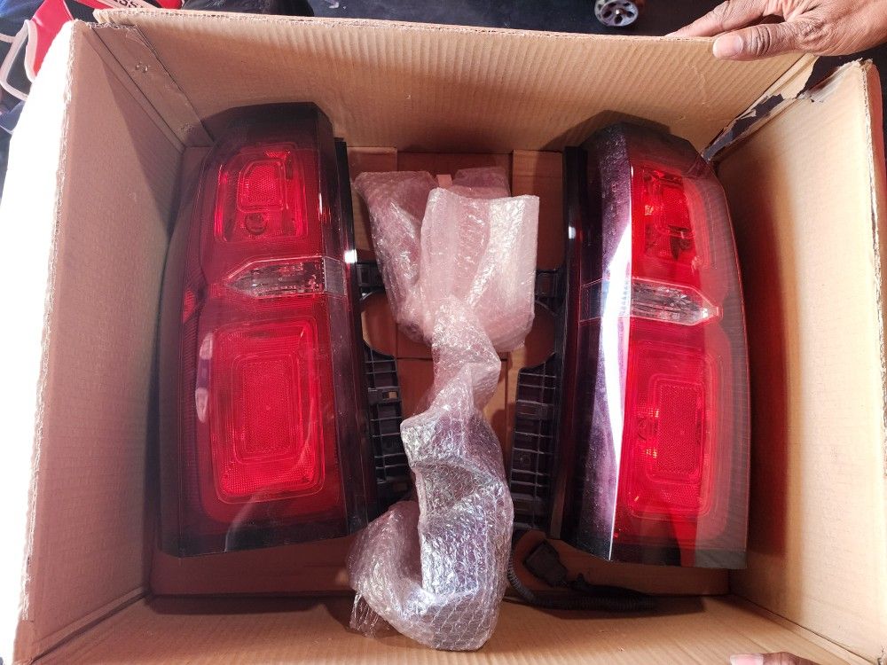 2018 Chevy Tahoe Tail Lights