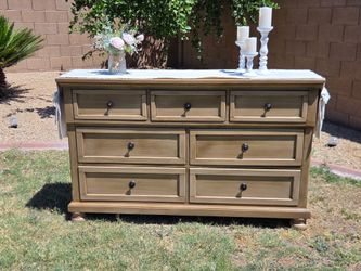 Gorgeous Dresser