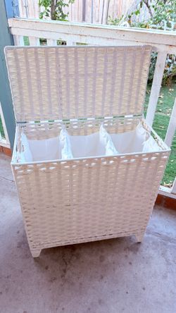 New!laundry hamper 3/1 measurements（H26L25W 13）