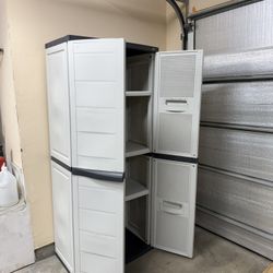 Plastic Double Door Storage Cabinet 4 Levels With 3 Adjustable Shelves