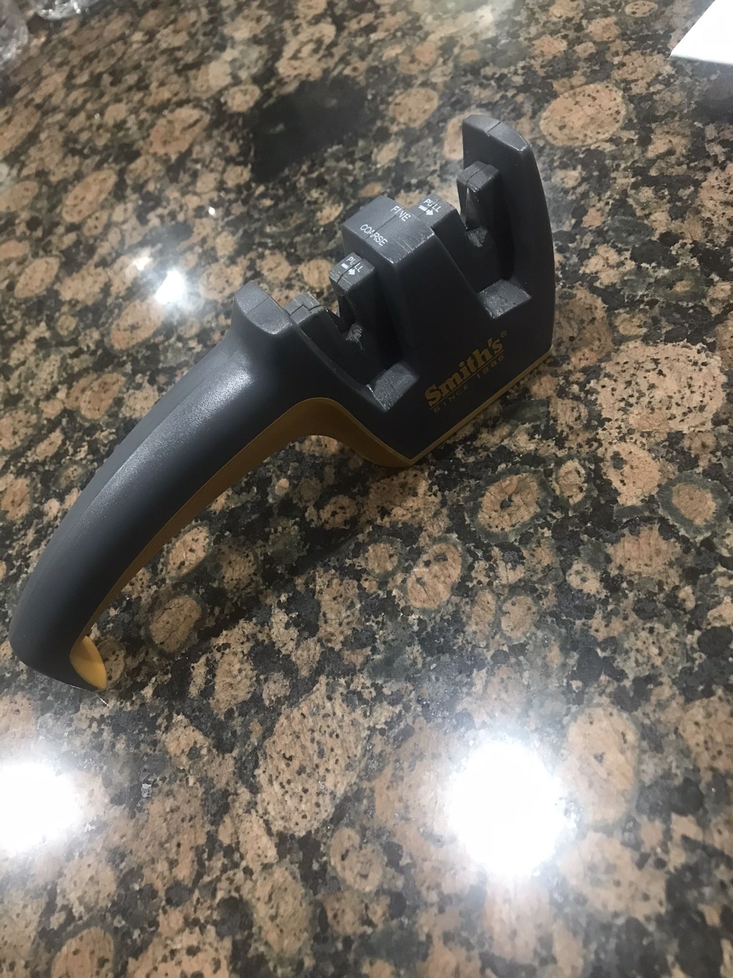 Knife sharpener