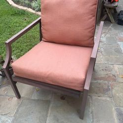 Cushions With 4 Garden Chairs