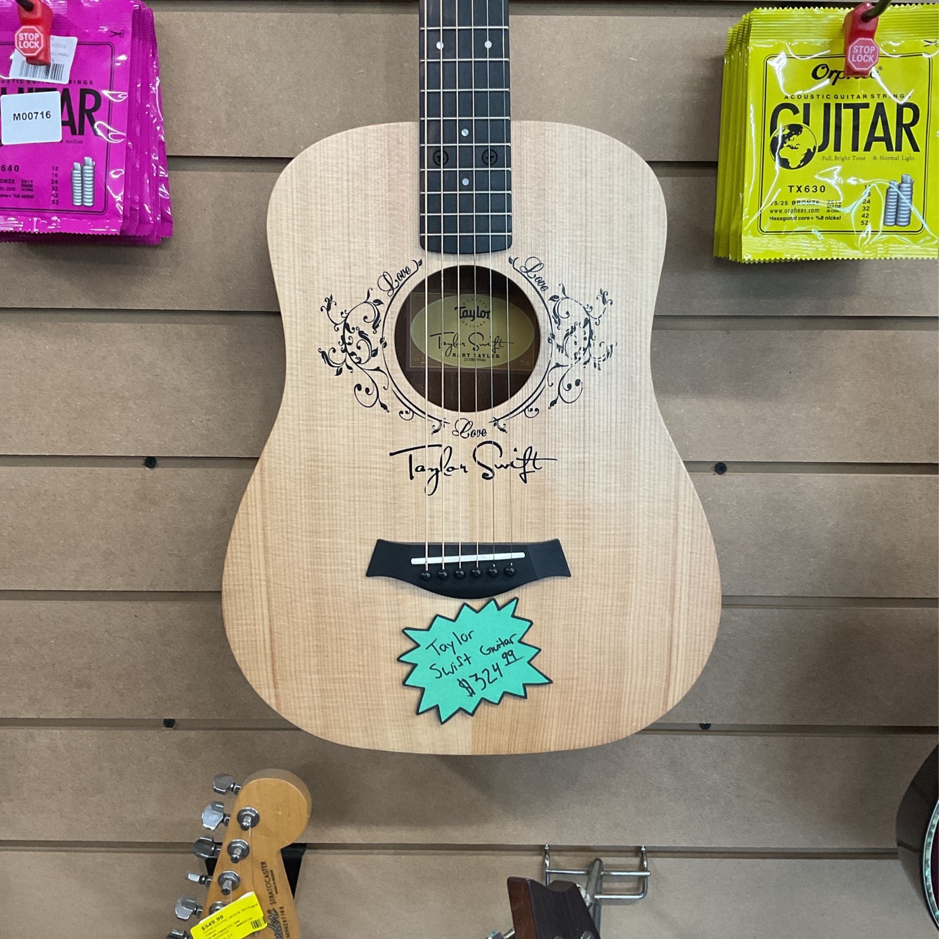 Taylor Swift (Baby Taylor) Guitar
