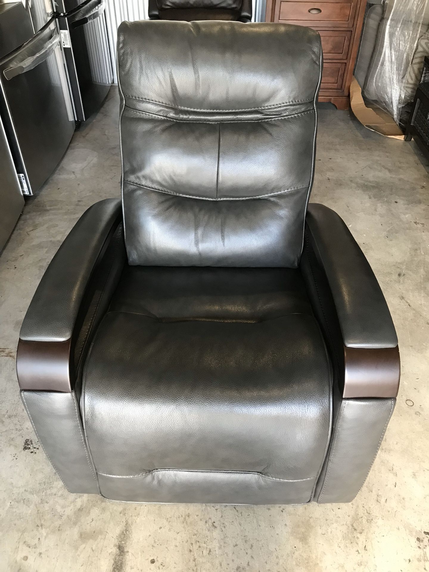 50 OFF // BRAND NEW IN BOX // COSTCO Blake Leather Power Recliner for