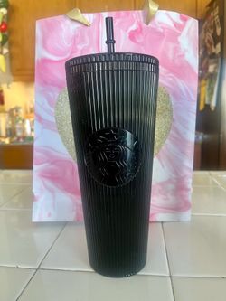 Starbucks 2024 Black Pleated Metallic Venti cold cup tumbler