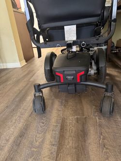 BRAND NEW POWER SCOOTER