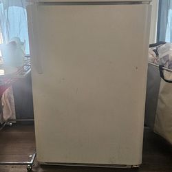 White Refrigerate 