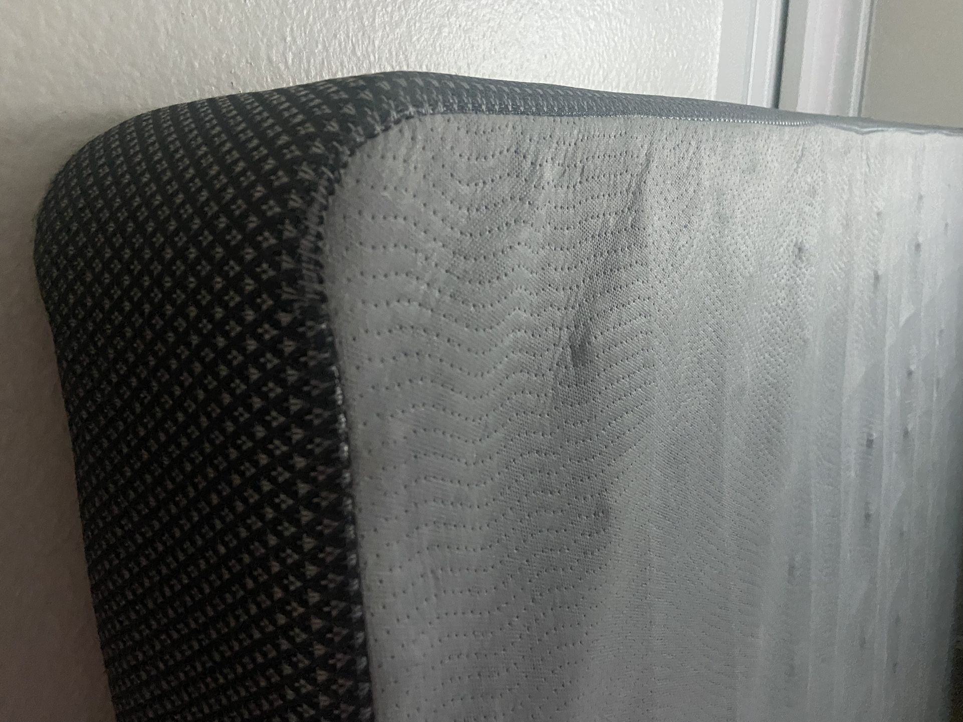 Queen box Spring