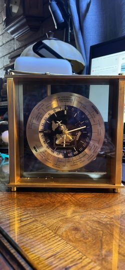 Seiko Quartz World Time Desk Clock
