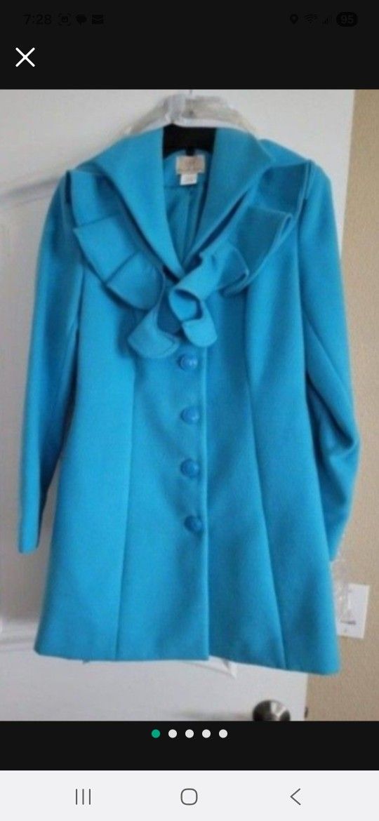 Coat Hot In Hollywood 4