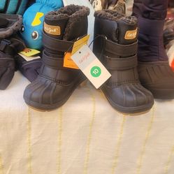 Botas De Niño Size11 $15