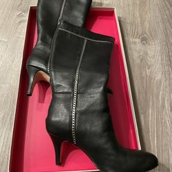 Boots Taryn Rose Treyes Chain-trim Leather Black- Size 8.5