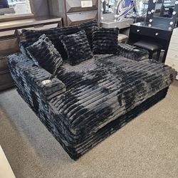 XL Chaise Corduroy Fabric W/ Cup Holder & USB OUTLET $649 