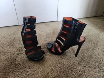 Black Via Siga high heel shoes
