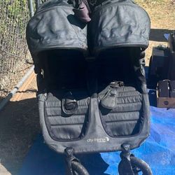 Double Stroller.  Citi MiniGT