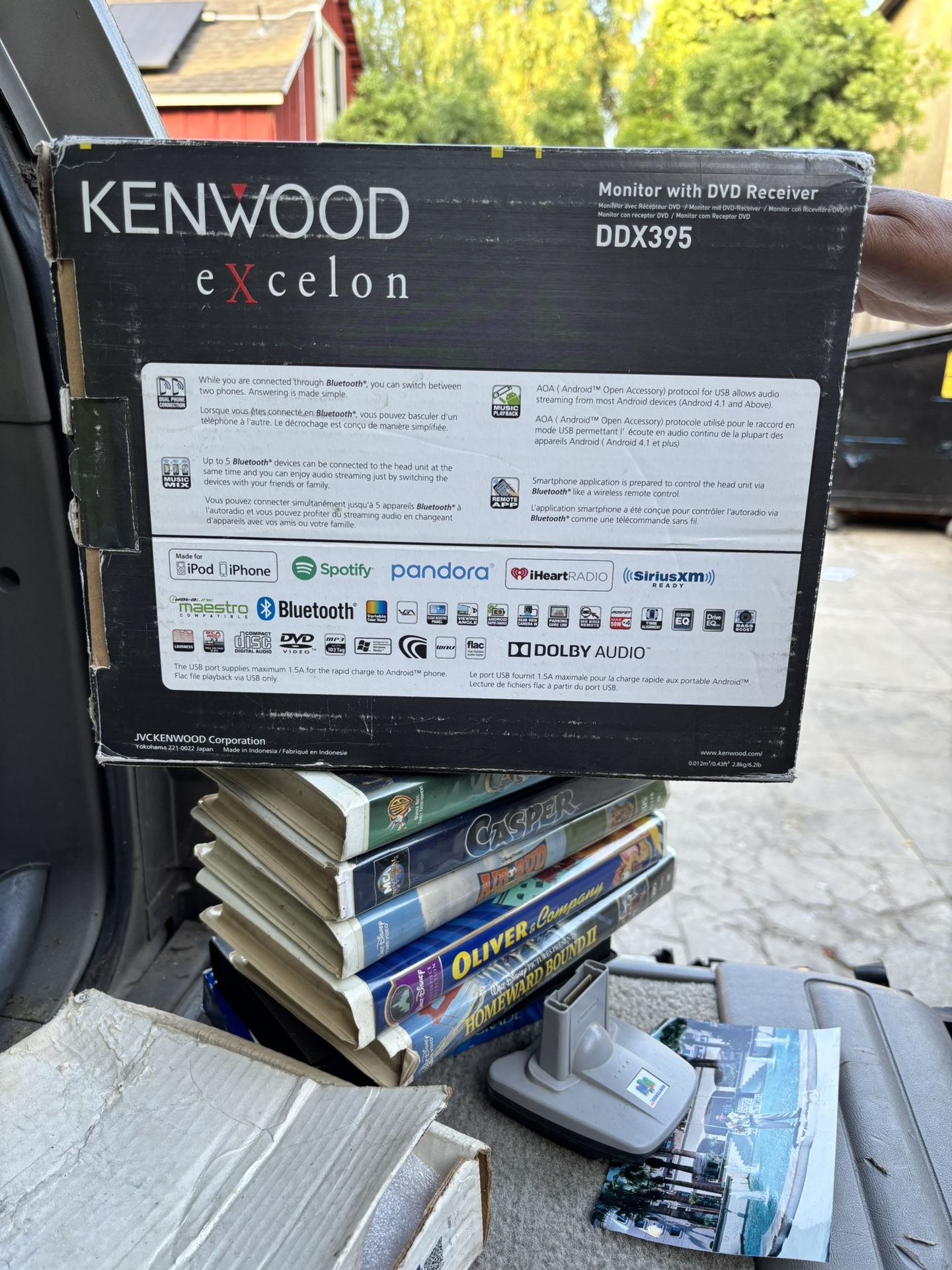 Kenwood Excelon Monitor With DVD Receiver