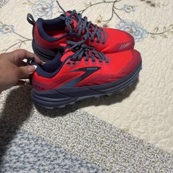 Brooks Women’s Cascadia Trail 16 Running Shoe