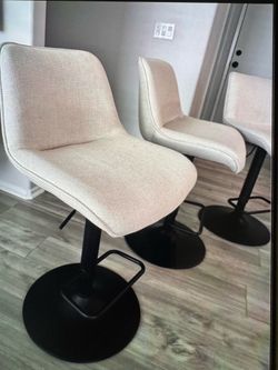 4 beige modern fabric bar