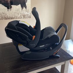 Chicco Keyfit 35 Zip Infant Car seat 