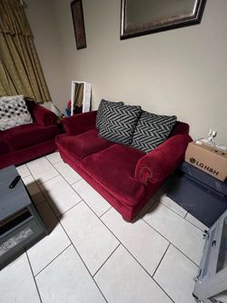 Couch set