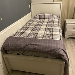 2 Twin Bed Frames With One Night Stand