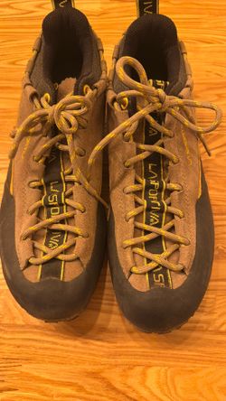 Men’s LA Sportiva Hiking Shoes