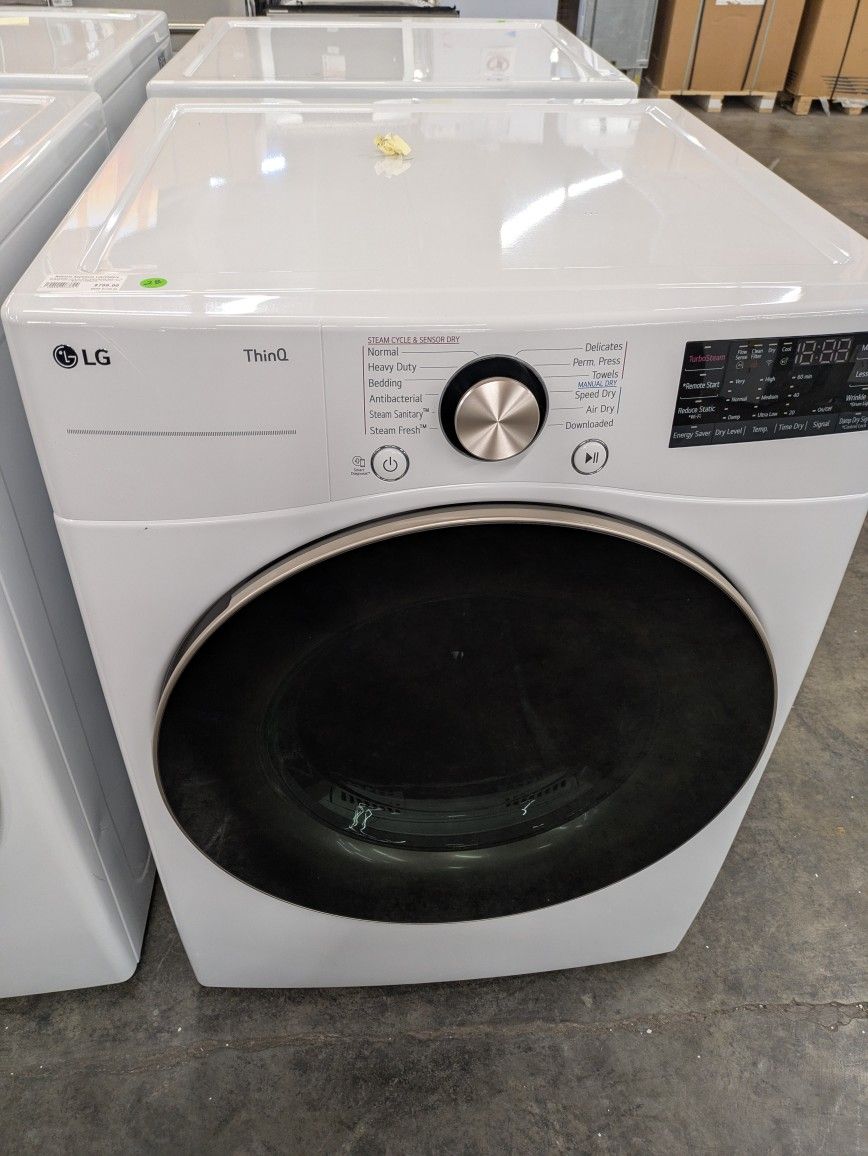 LG DLEX4000W
27 Inch Electric Smart Dryer with 7.4 Cu. Ft. Capacity