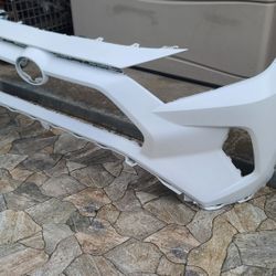 2019 - 2024 TOYOTA RAV4 RAV-4 FRONT BUMPER COVER GENUINE USED OEM.  Y1