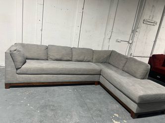 SECTIONAL COUCH SOFA