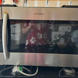 FREE - Large size microwave - does not work - Need fixing