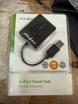 4-port travel hub