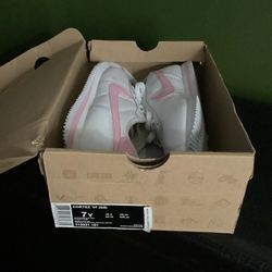 Kids Nike Cortez 07 White With Pink Nike Strip Size 7Y