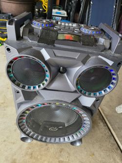 Bluetooth Speaker W/AM FM Radio